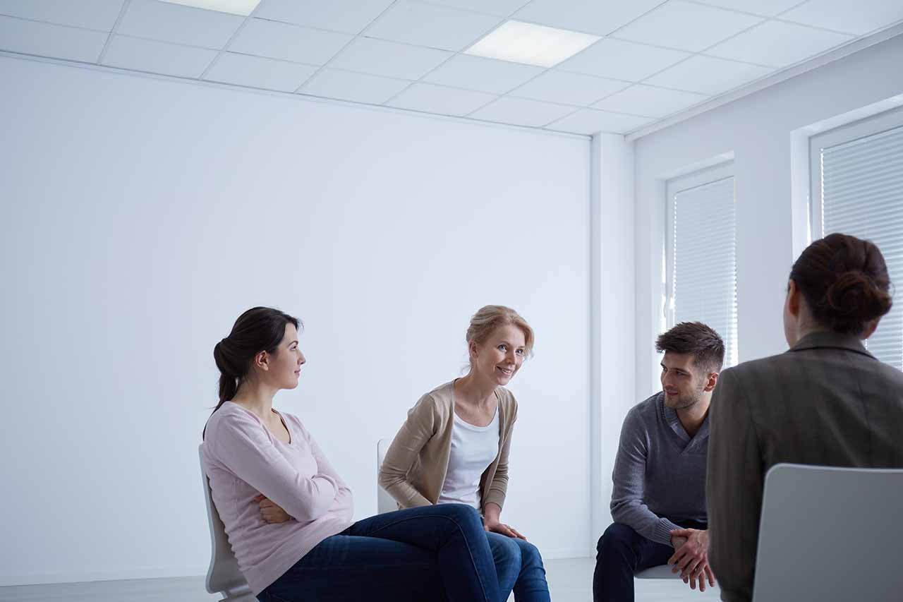 Family Dispute Resolution 4 Group Discussion In A Neutral Setting During A Mediation Session In Melbourne